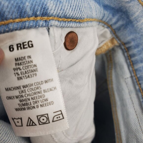 Aeropostale Light Wash Button Fly Women's Denim Mom Jeans Size 6 - Picture 4 of 10